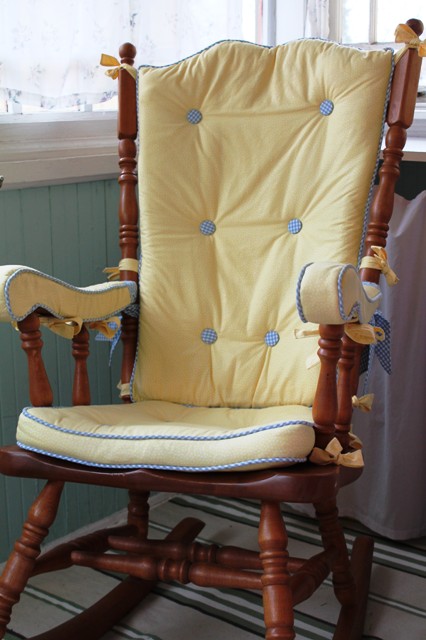 Chairs: Home Organization Weekly Project from Go Gingham